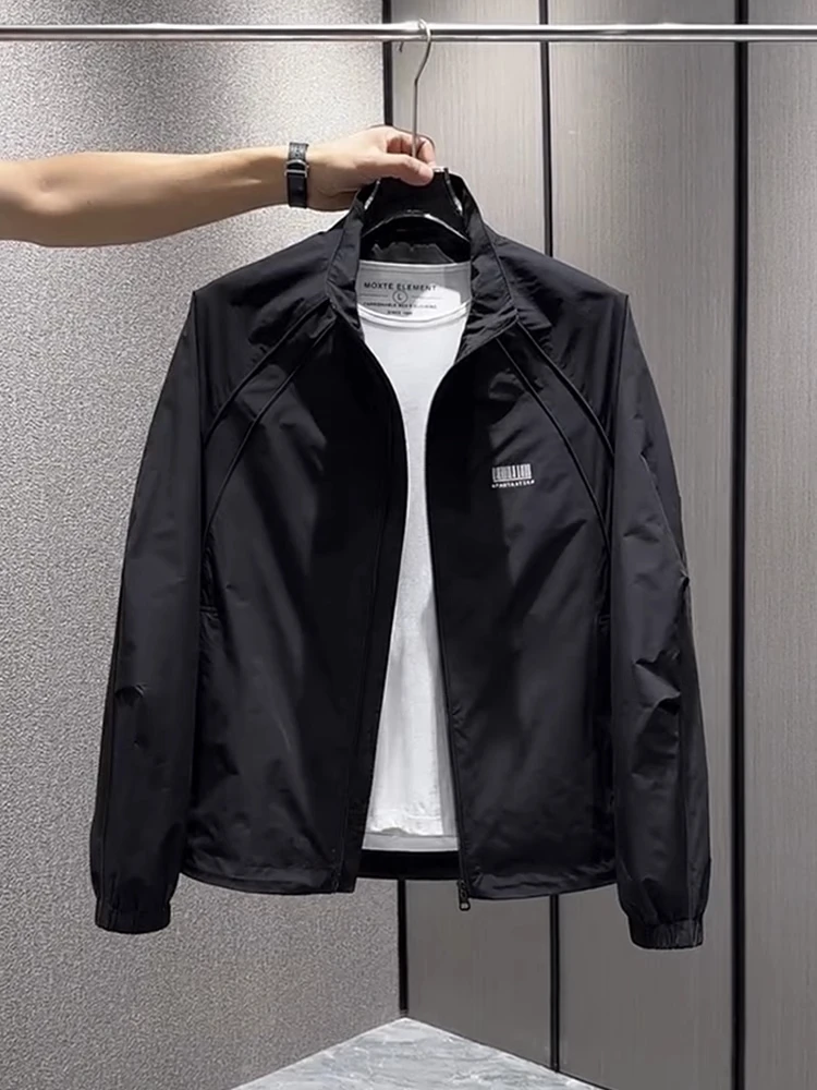Sli Stand Collar Men's Jaet Autumn Casual Faionable Korean Version Windbreaker Breathable Long Sve Zipper Closure
Sli Stand Collar Men's Jaet Autumn Casual Faionable Korean Version Windbreaker Breathable Long Sve Zipper Closure