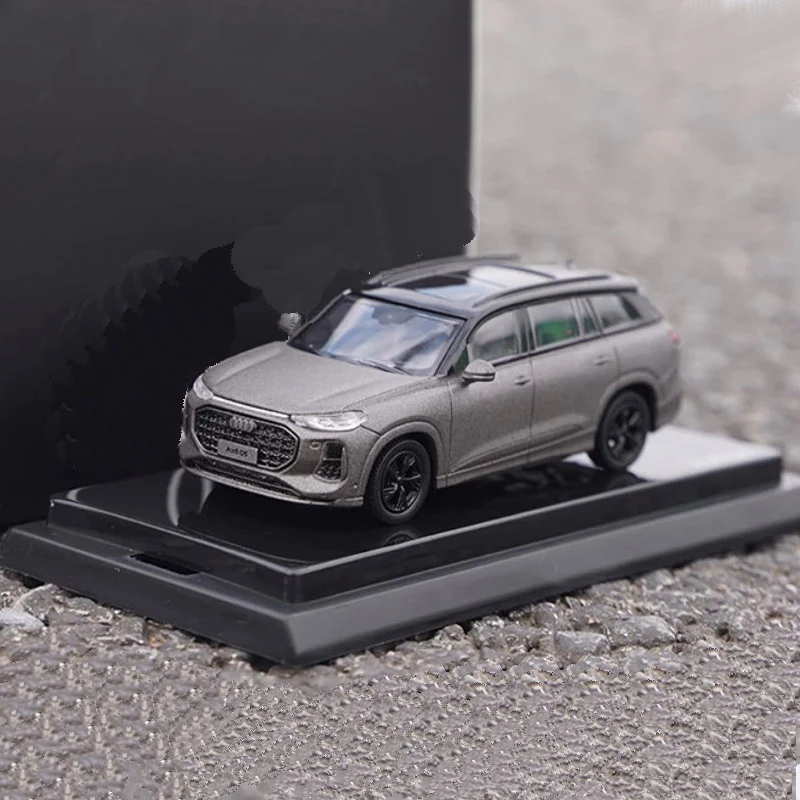 1:64 Scale Q6 Simulation Alloy Car Model Static Display Collectible Toy Gift Souvenir Decoration
1:64 Scale Q6 Simulation Alloy Car Model Static Display Collectible Toy Gift Souvenir Decoration