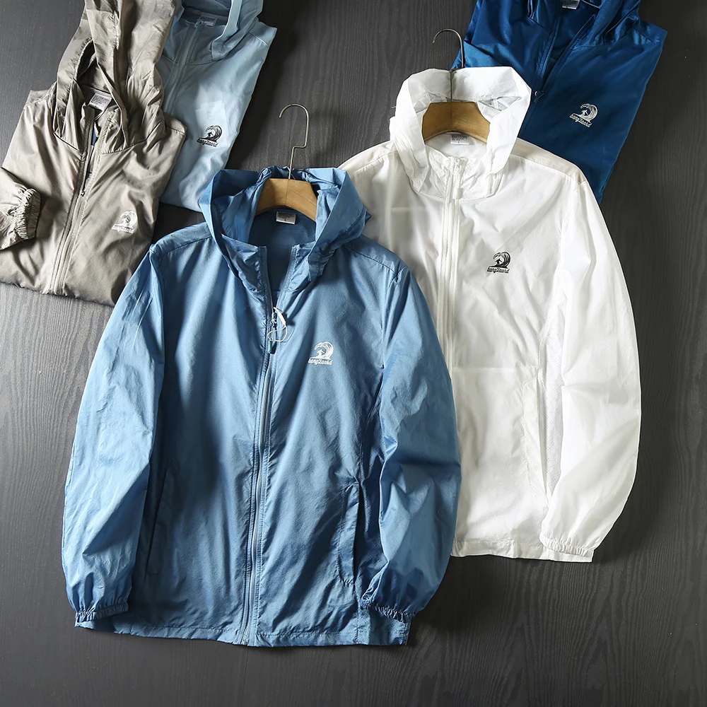 Мужская летняя легкая быстросохнущая дышащая куртка с принтом, повседневная, с капюшоном, модная верхняя одежда для активного отдыха
Мужская летняя легкая быстросохнущая дышащая куртка с принтом, повседневная, с капюшоном, модная верхняя одежда для активного отдыха