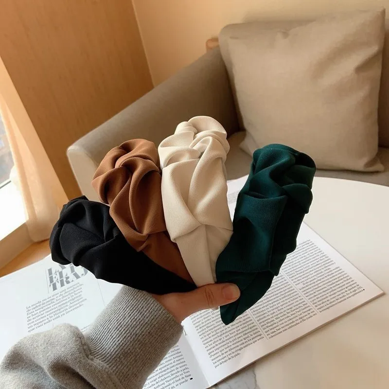New design Designer Wide Flower Hair Hoop Headbands for Women and Girls Solid Color Hair Accessories Headwear Fashion Hair Bands
New design Designer Wide Flower Hair Hoop Headbands for Women and Girls Solid Color Hair Accessories Headwear Fashion Hair Bands