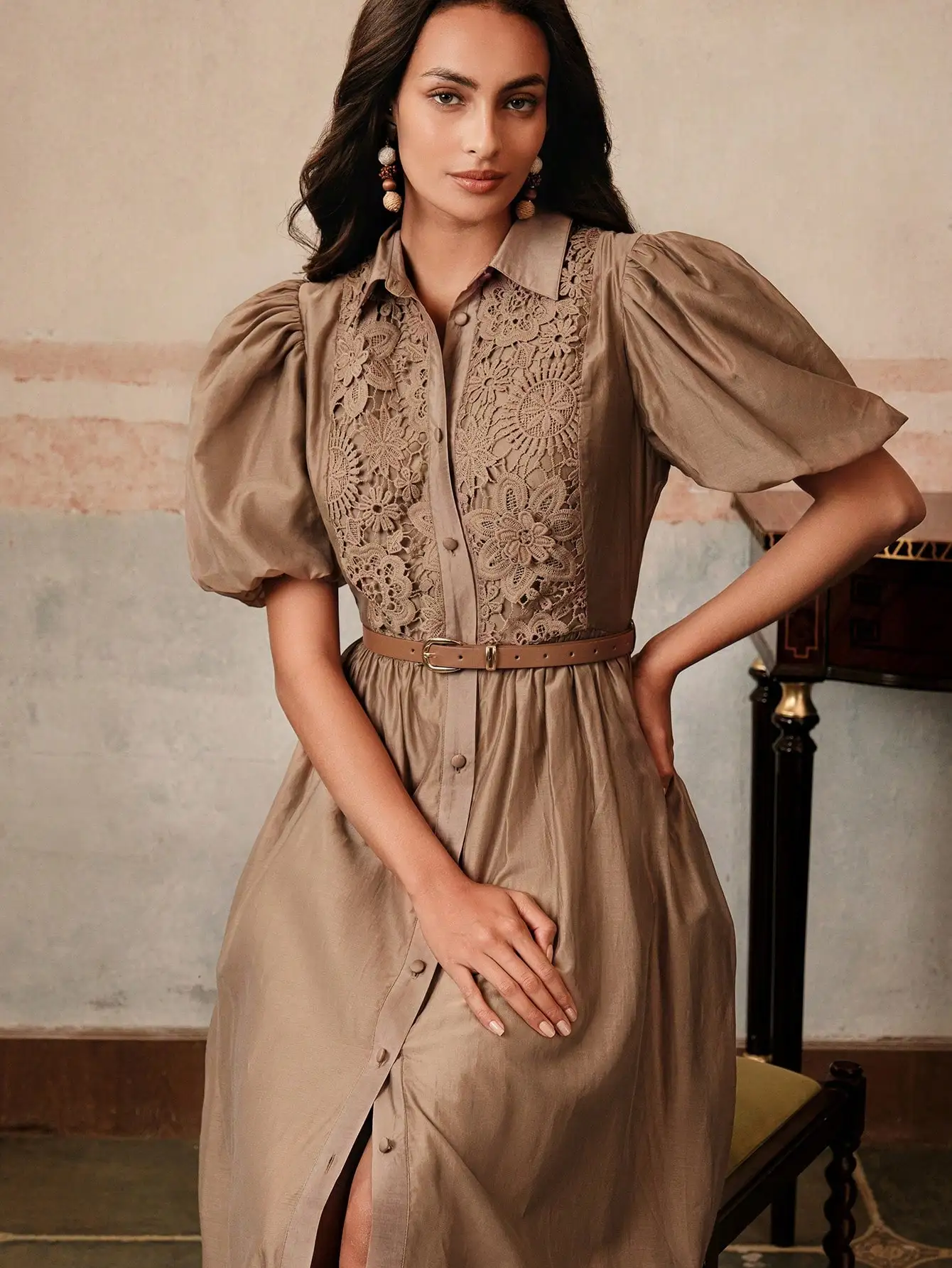 Brown Floral Lace Patchwork Puff Sleeve Shirt Dress With Belt
Brown Floral Lace Patchwork Puff Sleeve Shirt Dress With Belt