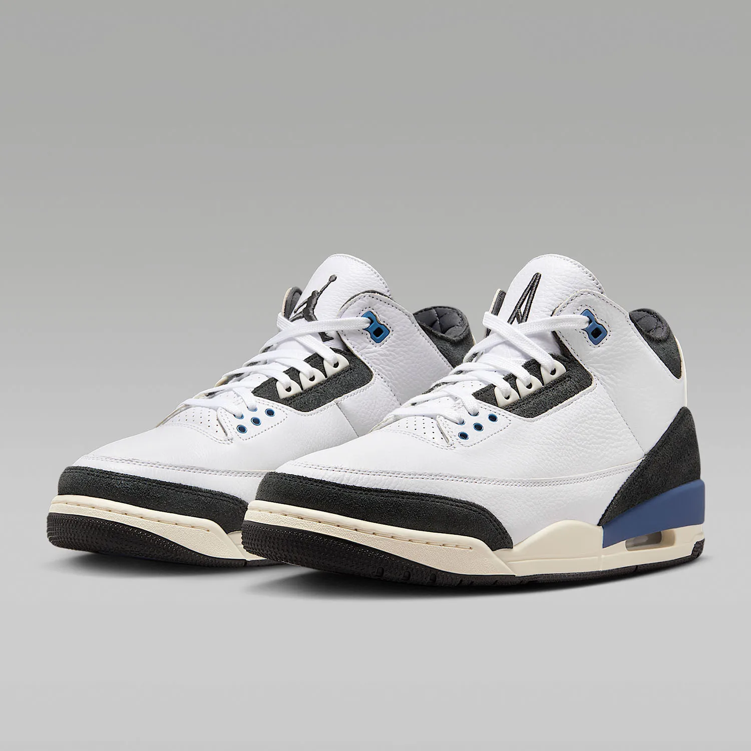 Оригинальные мужские спортивные баскетбольные кроссовки Nike JORDAN с воздушной подушкой и амортизацией HV8571-100
Оригинальные мужские спортивные баскетбольные кроссовки Nike JORDAN с воздушной подушкой и амортизацией HV8571-100