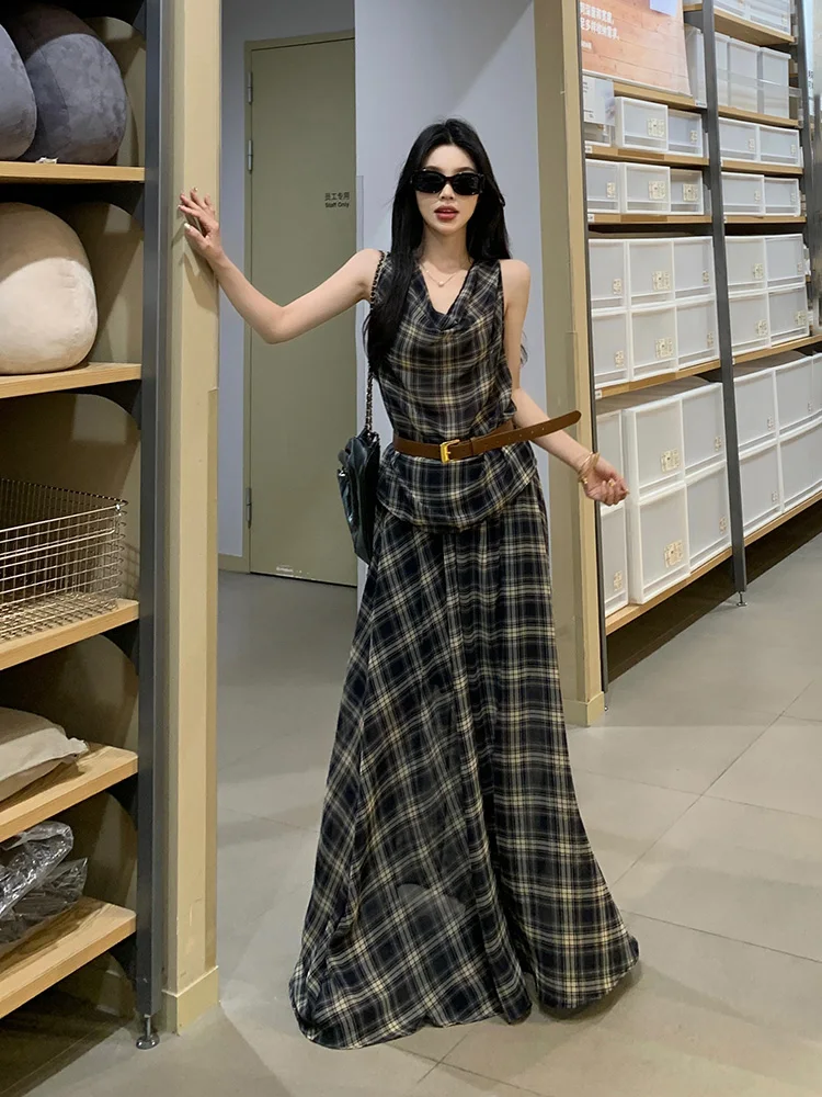 French Plaid Two Piece Sets Women V Neck Sleeveless Camisole Fashion Tops High Waist A Line Casual Floor Length Long Dress New
French Plaid Two Piece Sets Women V Neck Sleeveless Camisole Fashion Tops High Waist A Line Casual Floor Length Long Dress New