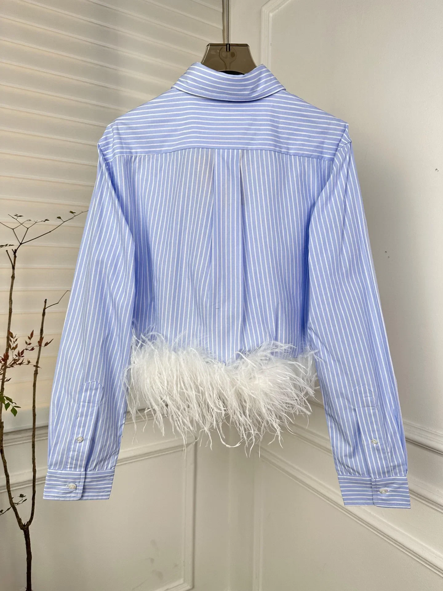 New arrival designer 100% Cotton long sleeve shirt with feather embroidery letter blouse clothing for women
New arrival designer 100% Cotton long sleeve shirt with feather embroidery letter blouse clothing for women