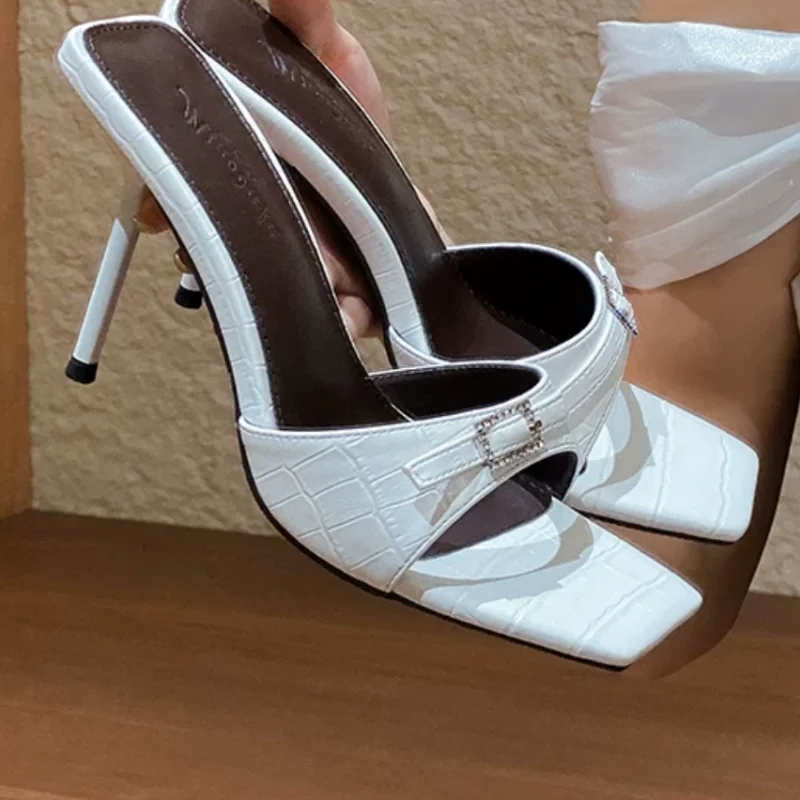 Belts Buckle Shoes for Women Square Toes High Heels Rhinestones Female Pumps Slippers Crystal Chassure Femme Solid Zapatos Mujer
Belts Buckle Shoes for Women Square Toes High Heels Rhinestones Female Pumps Slippers Crystal Chassure Femme Solid Zapatos Mujer