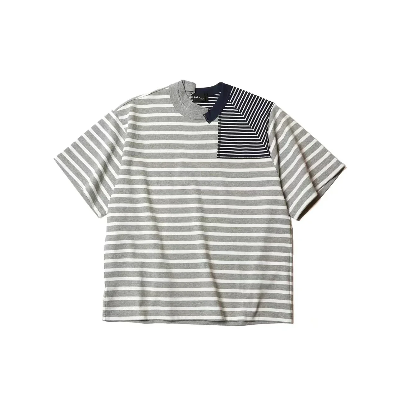 22SS KOLOR Simple Style Two Color Stripe Stitching Irregular Cut Tees Japanese Round Neck Short Sleeve Summer Loose T-shirt
22SS KOLOR Simple Style Two Color Stripe Stitching Irregular Cut Tees Japanese Round Neck Short Sleeve Summer Loose T-shirt