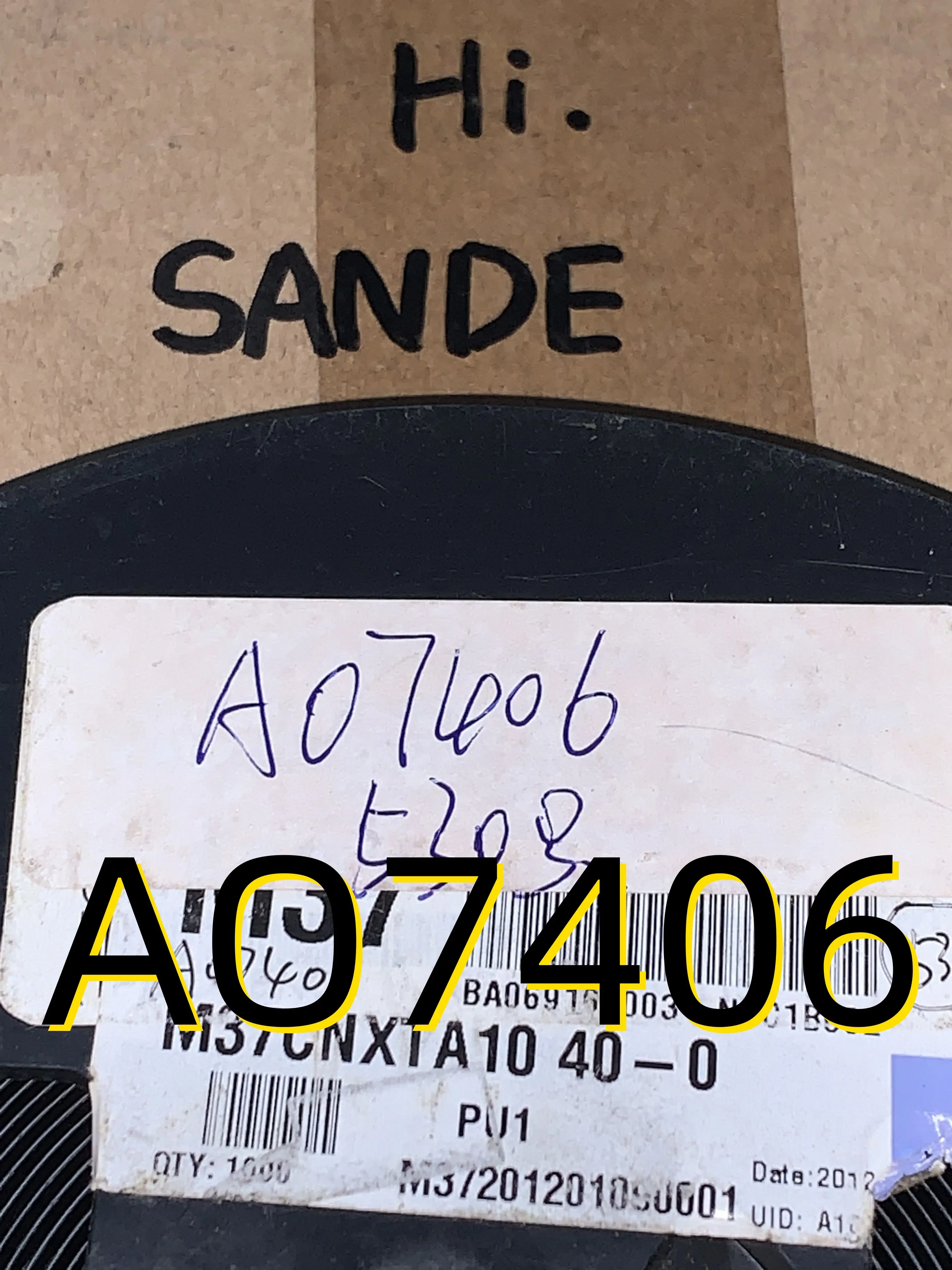 Совершенно новый оригинальный комплект из 10 шт. AO7406
Совершенно новый оригинальный комплект из 10 шт. AO7406