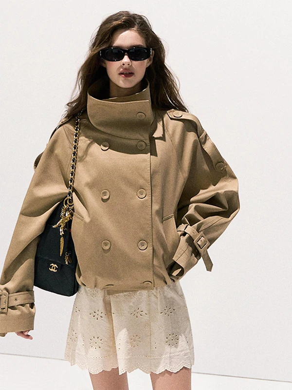 Briti Sle ort Coat Korean Casual Double Button Women's Windbreaker Stand Collar Spring Autumn Seasonal Faion Workwear
Briti Sle ort Coat Korean Casual Double Button Women's Windbreaker Stand Collar Spring Autumn Seasonal Faion Workwear