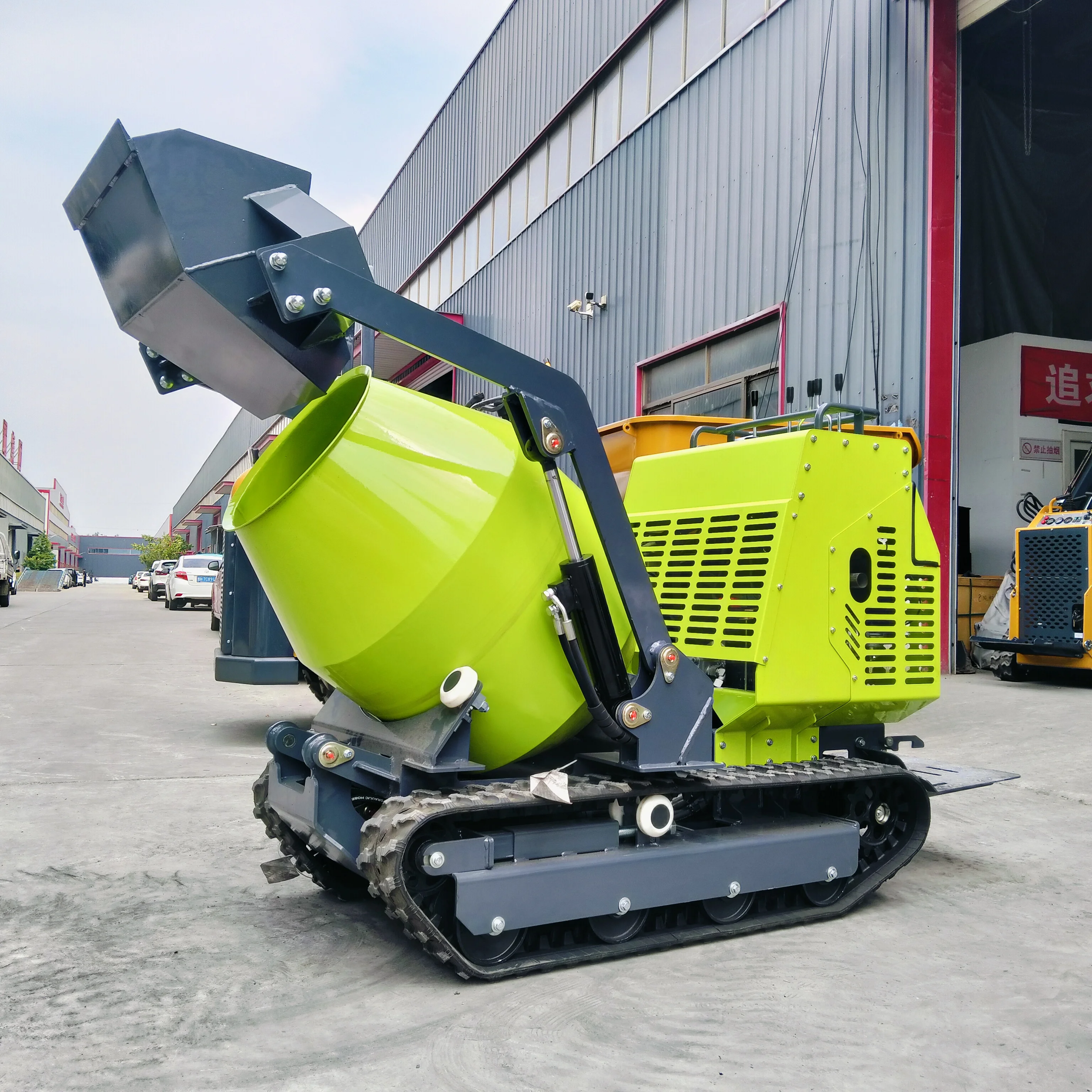 High efficiency brand new YHMG YH750 mini concrete mixer truck earth moving machinery with high quality for hot sale
High efficiency brand new YHMG YH750 mini concrete mixer truck earth moving machinery with high quality for hot sale