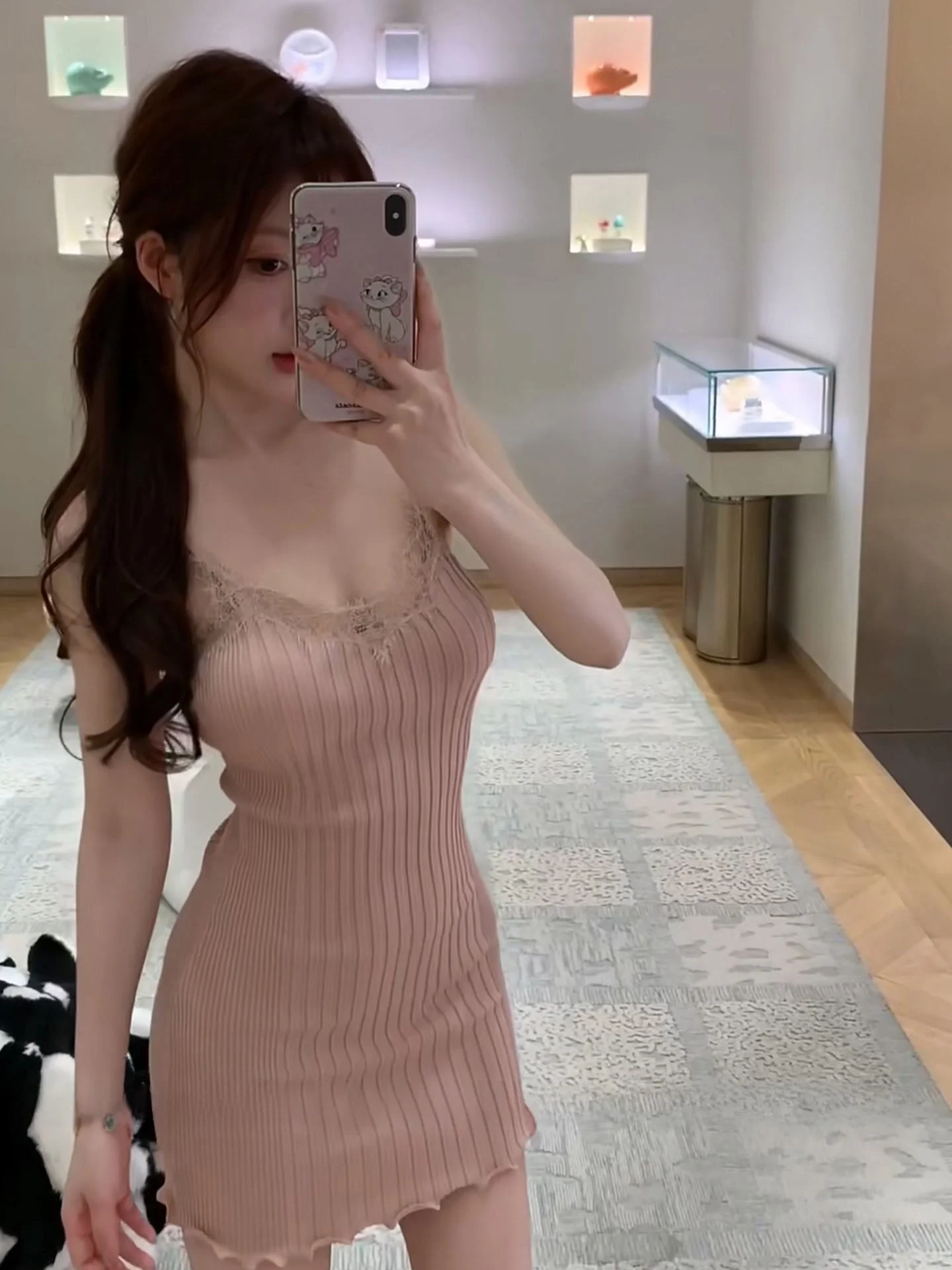 Pink Lace V-neck Strap Dress Women's Sexy Slimming Knitted Short Skirt Summer Fashion Sleeveless Bodycon Dress Girl's Dress
Pink Lace V-neck Strap Dress Women's Sexy Slimming Knitted Short Skirt Summer Fashion Sleeveless Bodycon Dress Girl's Dress