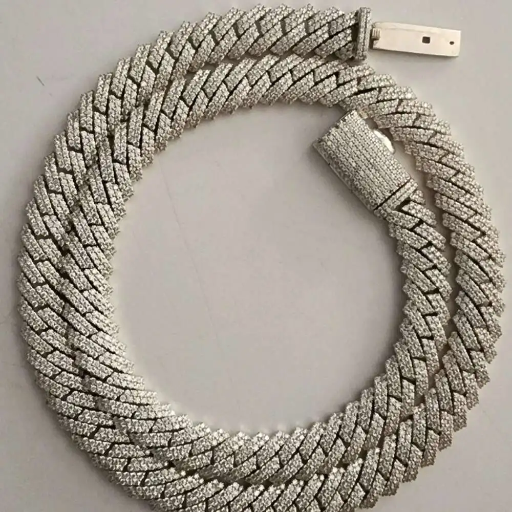 10mm Customizable Iced Out Moissanite Diamond Cuban Link Chain 925 Sterling Silver Hiphop Moissanite Cuban Chain
10mm Customizable Iced Out Moissanite Diamond Cuban Link Chain 925 Sterling Silver Hiphop Moissanite Cuban Chain