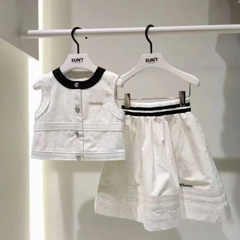 Girls' Summer Set 2025 New CUHK Children's Fashion Sleeveless Top+Skirt 2-piece Set Children's Casual Cotton Set 4-12Y
Girls' Summer Set 2025 New CUHK Children's Fashion Sleeveless Top+Skirt 2-piece Set Children's Casual Cotton Set 4-12Y