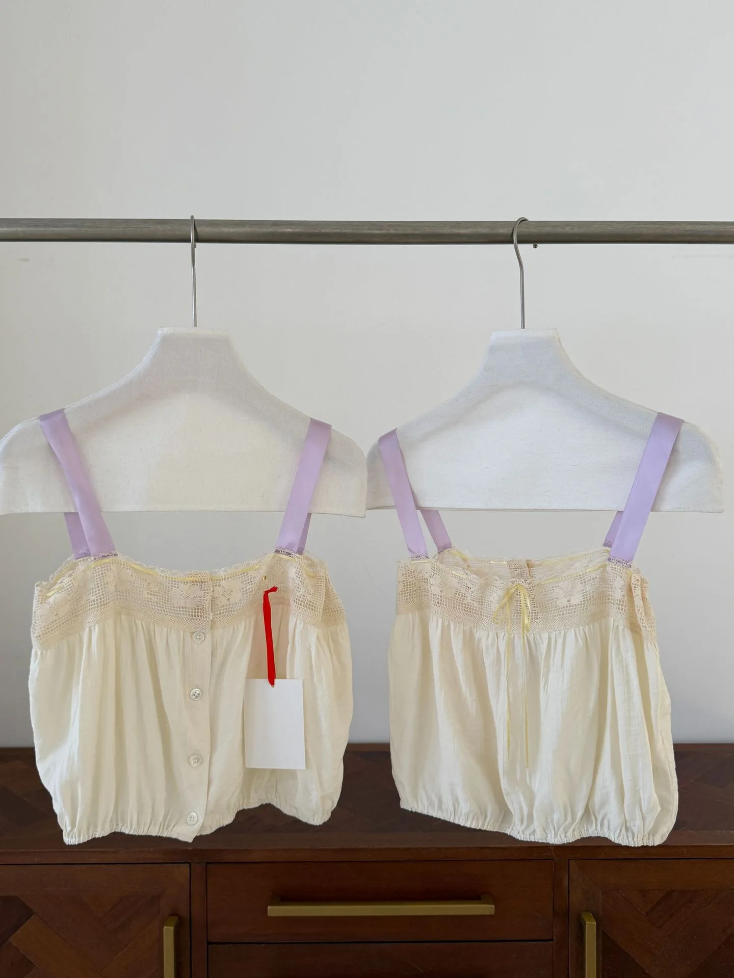 Cute Splice Lace Strap Vest PREONLisa Women's Casual Short Length Pure Color Nylon And Artificial Cotton Blend Spring Summer
Cute Splice Lace Strap Vest PREONLisa Women's Casual Short Length Pure Color Nylon And Artificial Cotton Blend Spring Summer