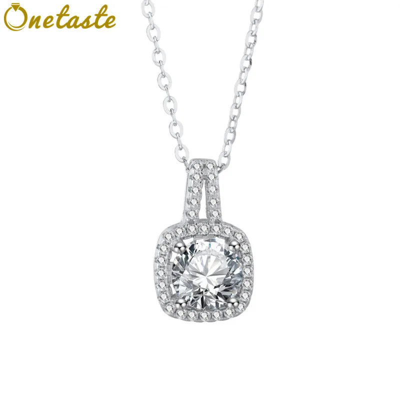 925 Sterling Silver CZ Moissanite Stone Cube Pendant Necklace Women Sparkling Trendy Lightweight Stackable Choker Necklaces Gift
925 Sterling Silver CZ Moissanite Stone Cube Pendant Necklace Women Sparkling Trendy Lightweight Stackable Choker Necklaces Gift