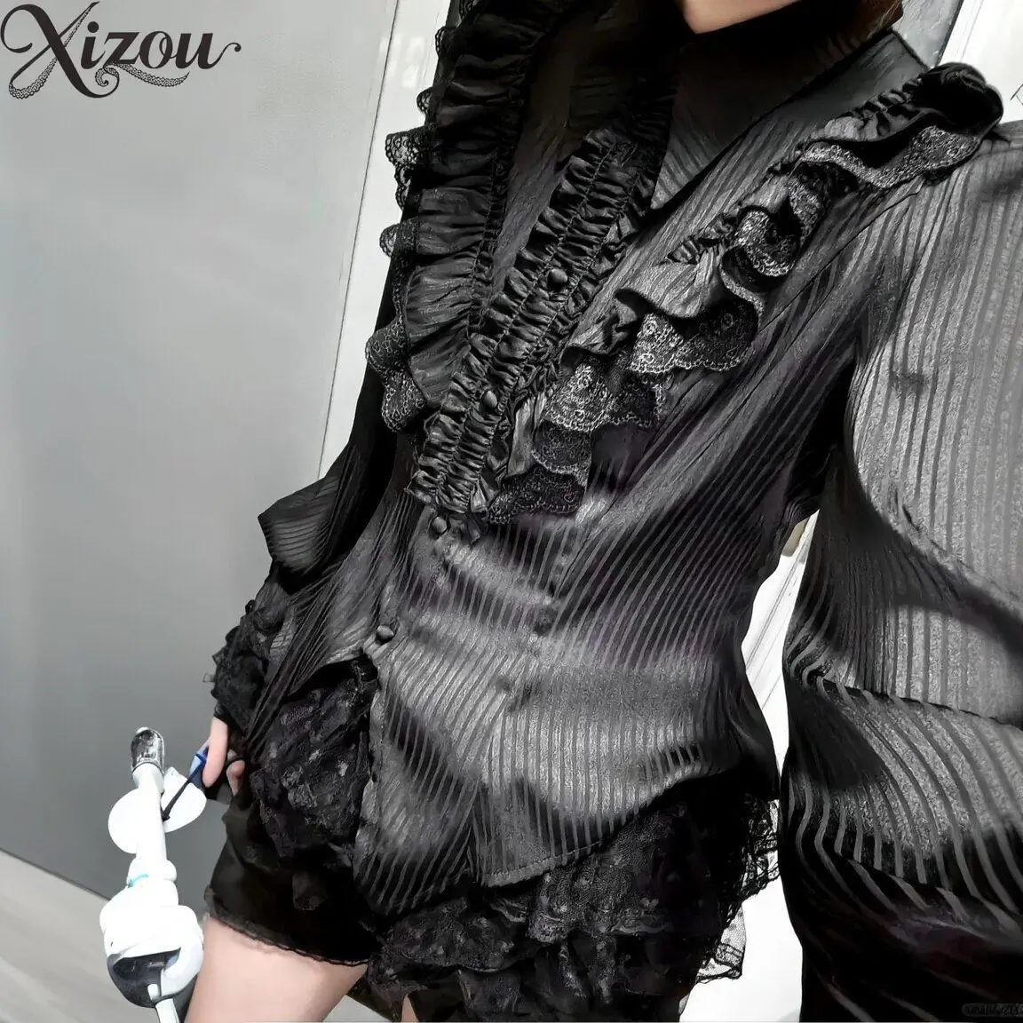 Goth Lolita Victorian Vintage Lantern Sleeve Shirt Spring Autumn Y2k Vertical Stripe Ruffled Grunge Shirts Inner Wear Blouse
Goth Lolita Victorian Vintage Lantern Sleeve Shirt Spring Autumn Y2k Vertical Stripe Ruffled Grunge Shirts Inner Wear Blouse