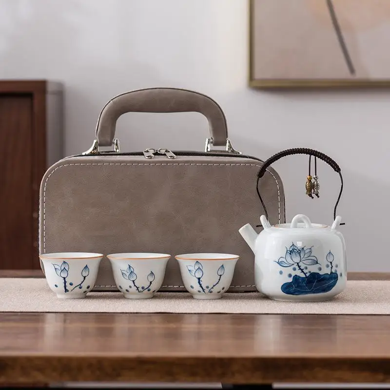 Hand-Painted Creative Travel Tea Set Portable High-End Teacup with Handle Business Gift Box Ceramic Outdoor Diningware
Hand-Painted Creative Travel Tea Set Portable High-End Teacup with Handle Business Gift Box Ceramic Outdoor Diningware