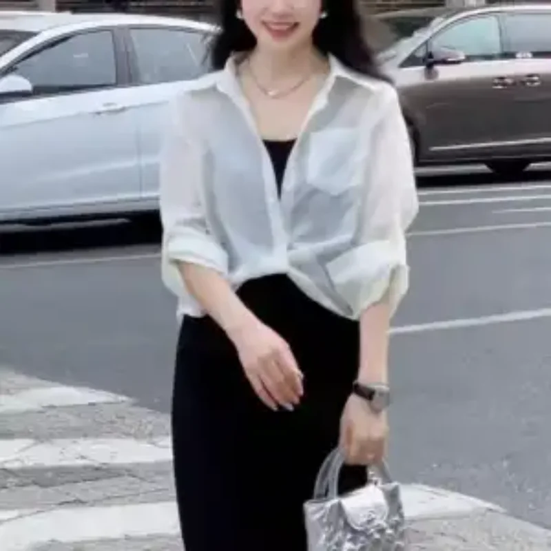 Suspender Dress Suit Women's Summer New Loose Long-sleeved Sun Protection Shirt Two-piece Set
Suspender Dress Suit Women's Summer New Loose Long-sleeved Sun Protection Shirt Two-piece Set