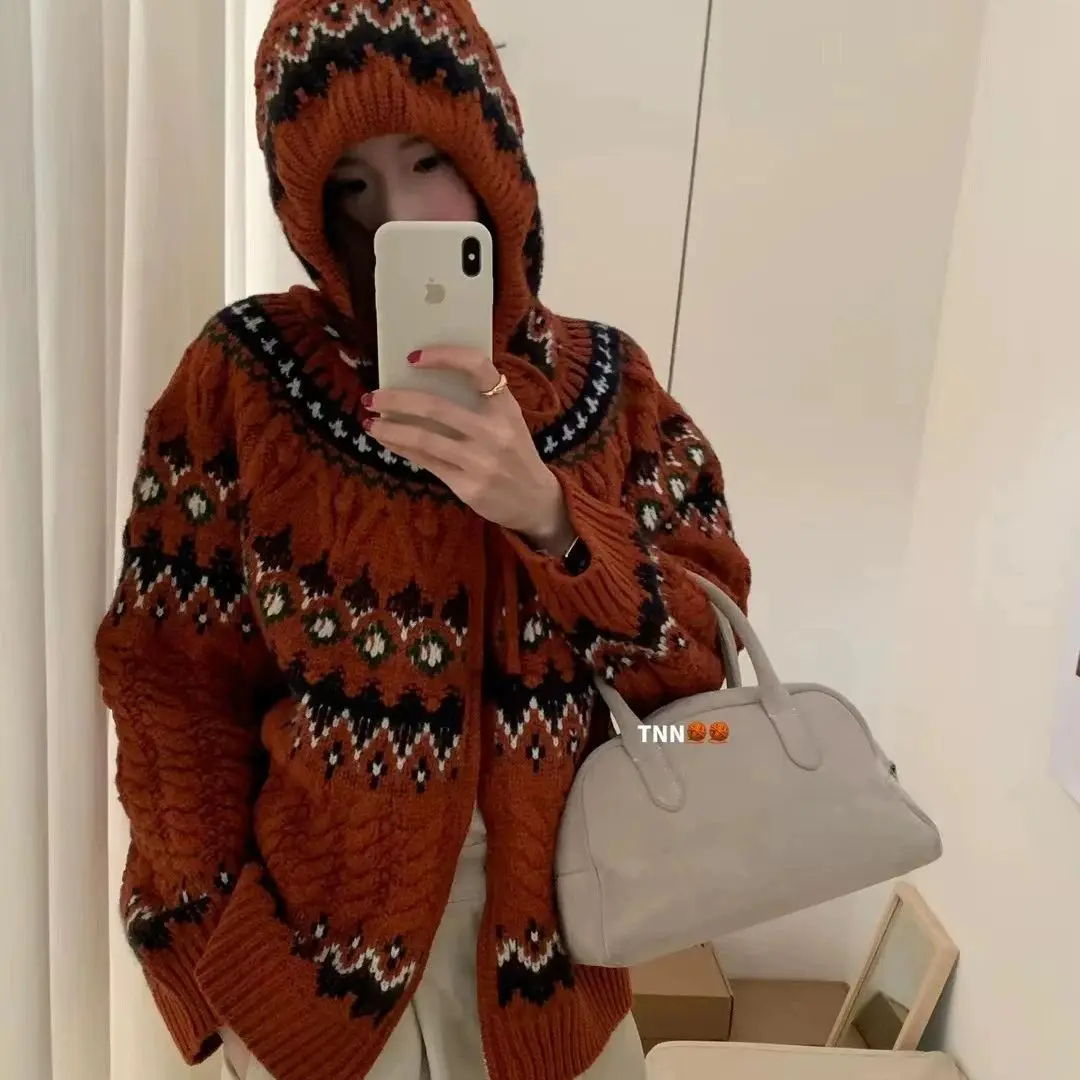 Осень-зима 2021, женский ретро-контрастный свитер с ромбовидным узором, кардиган, новый ленивый стиль, вязаный кардиган с v-образным вырезом и длинными рукавами
Осень-зима 2021, женский ретро-контрастный свитер с ромбовидным узором, кардиган, новый ленивый стиль, вязаный кардиган с v-образным вырезом и длинными рукавами