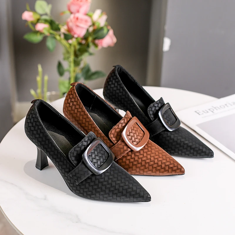 2025 hot selling Spring and Autumn New Square Buckle Shallow Single Shoes Women's Pointed Toe Stiletto High Heels
2025 hot selling Spring and Autumn New Square Buckle Shallow Single Shoes Women's Pointed Toe Stiletto High Heels