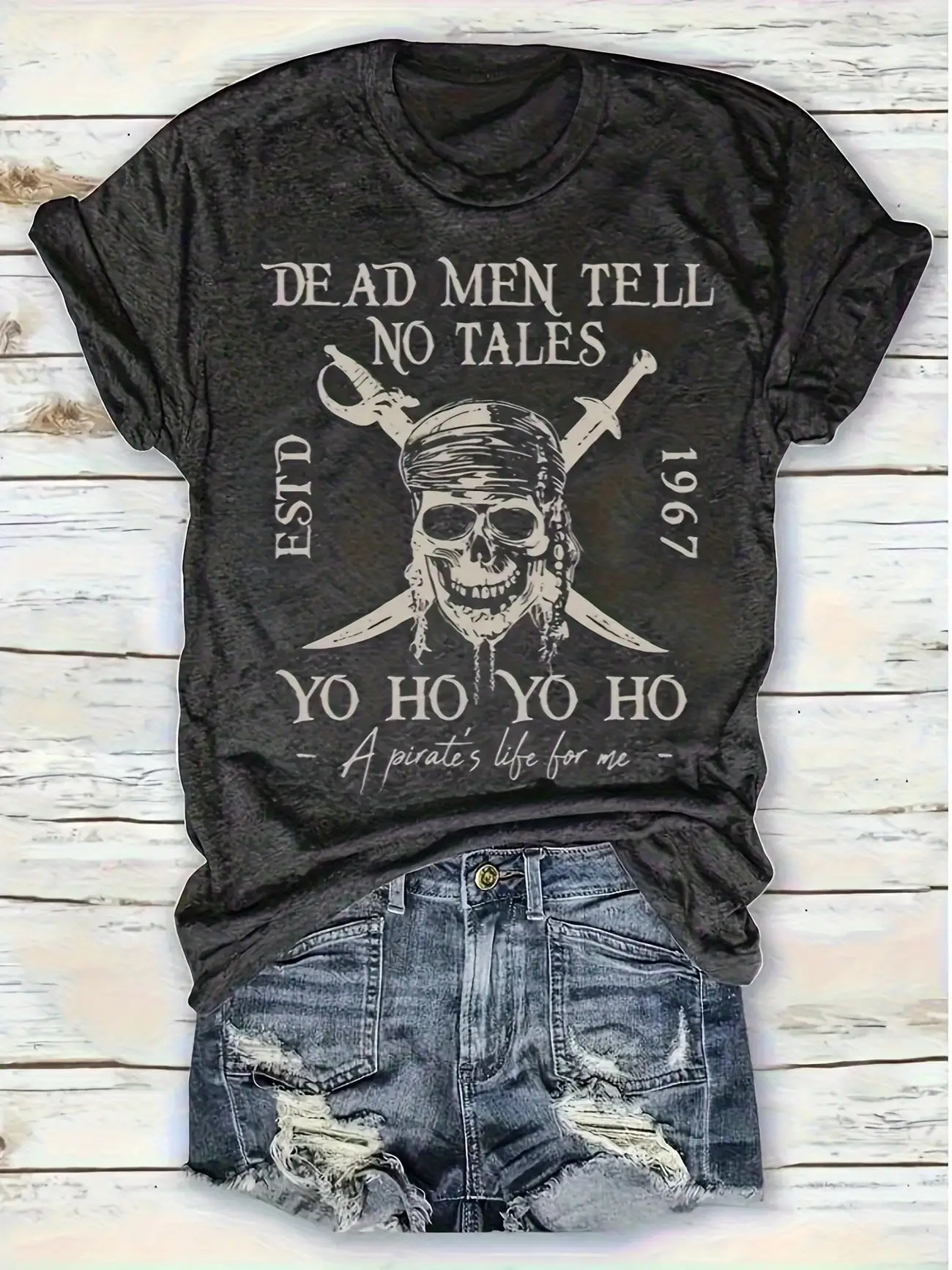 Plus size women's short sleeve T-shirt Dead Men Tell No Tales breathable fabric summer outfits women's clothing
Plus size women's short sleeve T-shirt Dead Men Tell No Tales breathable fabric summer outfits women's clothing