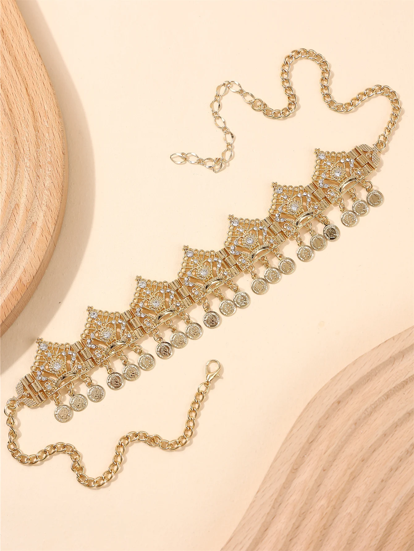 Women's Fashion Rhinestone-Embedded Head Chain Palace Vintage Style For Wedding Party
Women's Fashion Rhinestone-Embedded Head Chain Palace Vintage Style For Wedding Party