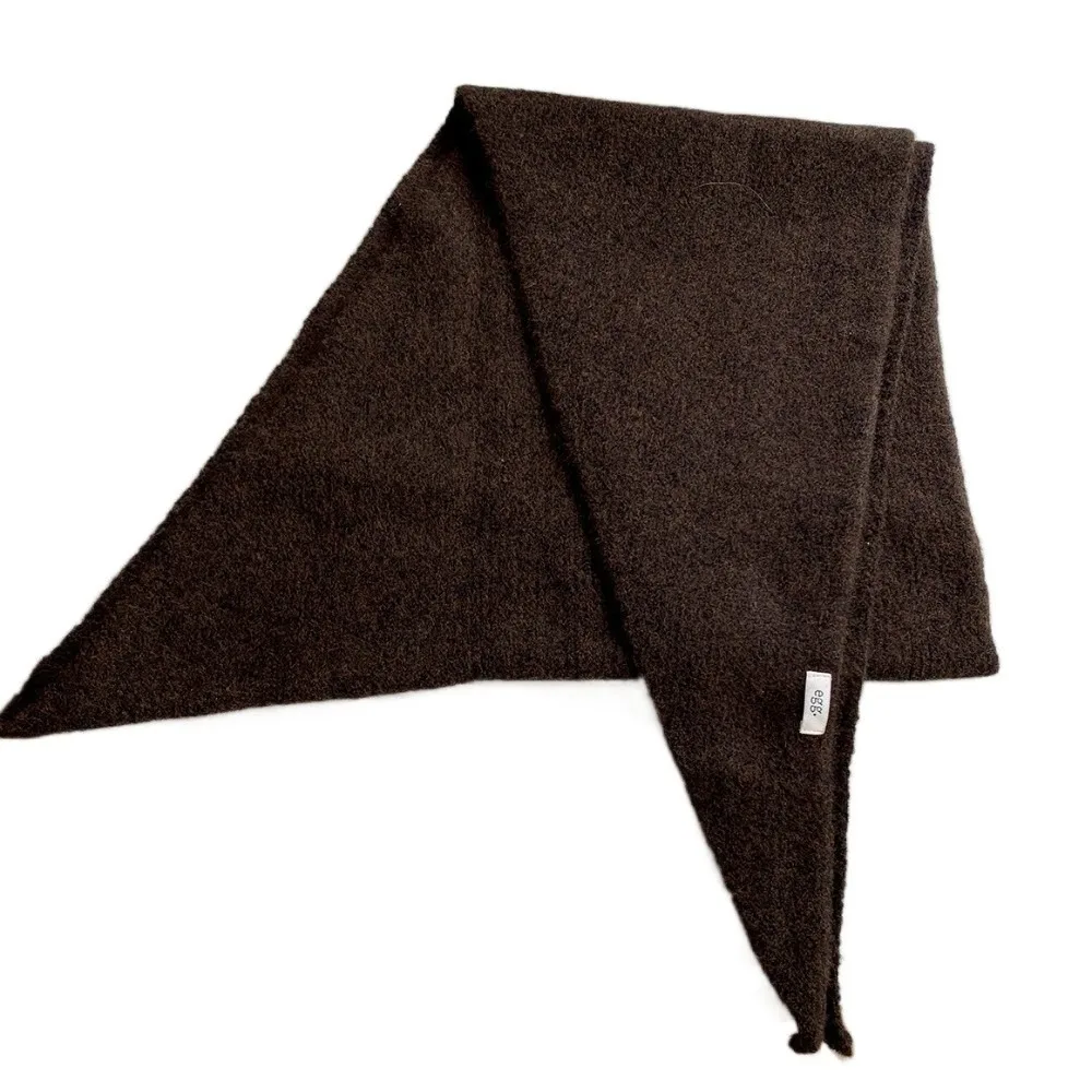 Сплошной цвет вязаный шарф яркий дизайн утолщенный материал треугольный шарф толстое одеяло восковая вязаная теплая шаль осень зима
Сплошной цвет вязаный шарф яркий дизайн утолщенный материал треугольный шарф толстое одеяло восковая вязаная теплая шаль осень зима