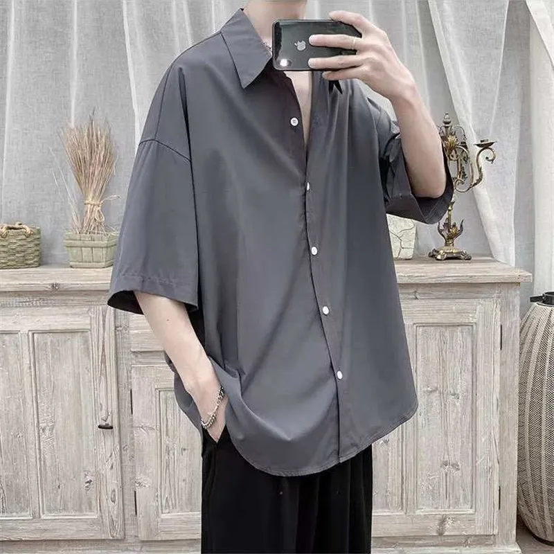 Men's Summer Fashion Casual Top Shortsved Shirt Loose Fit PU Leather Velvet Short Sleeve Business Style Pure Color
Men's Summer Fashion Casual Top Shortsved Shirt Loose Fit PU Leather Velvet Short Sleeve Business Style Pure Color