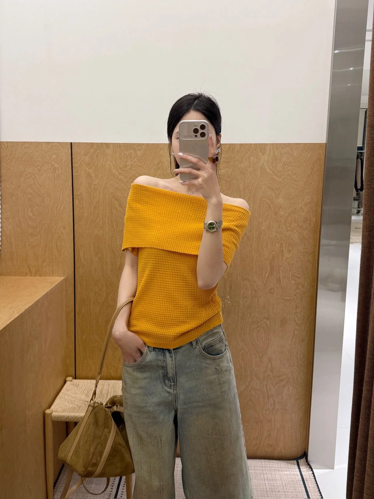 Slimming Effect Korean Style Simple Fashion One Shoulder Bared Casual Personality Wafer Grid Fashionable Small Shirt Women
Slimming Effect Korean Style Simple Fashion One Shoulder Bared Casual Personality Wafer Grid Fashionable Small Shirt Women