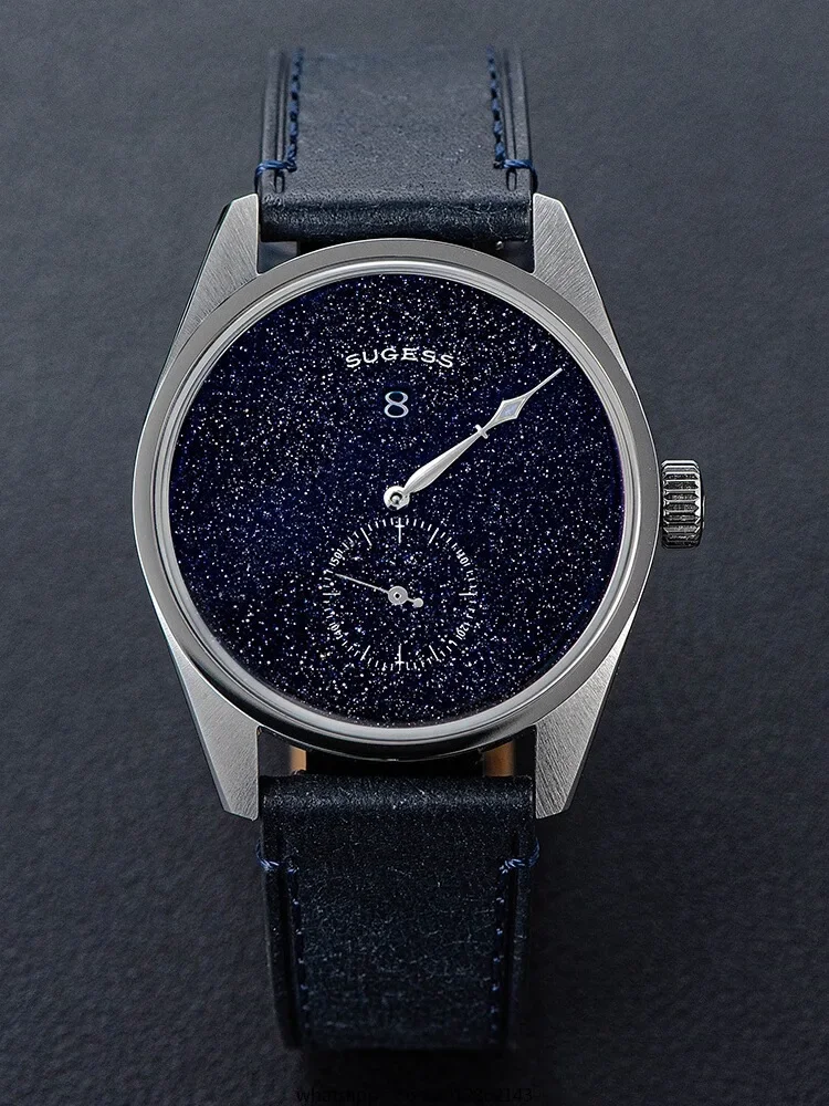 Fully automatic mechanical original fashionable blue sandstone Tianjin movement jumping retro watch
Fully automatic mechanical original fashionable blue sandstone Tianjin movement jumping retro watch