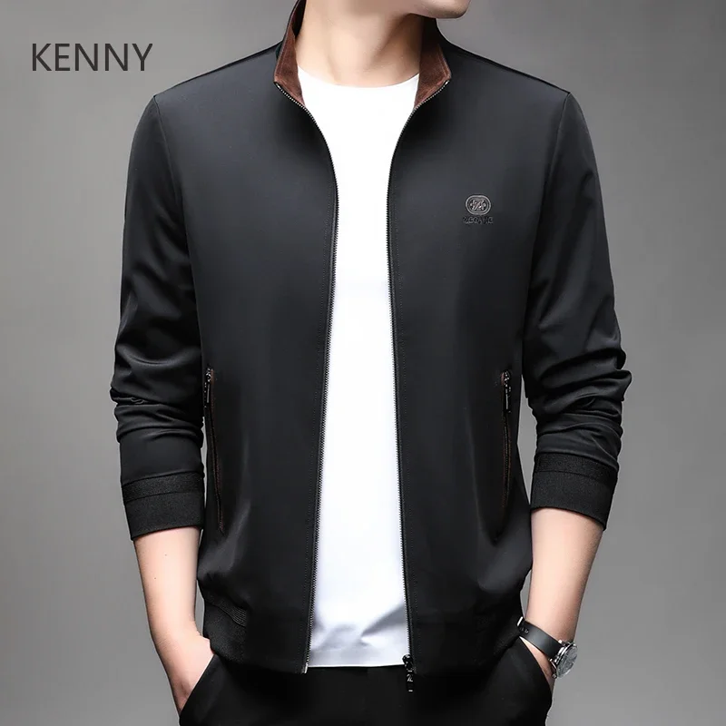 TONY Designer Clothes Wind Coat Tops Spring and Autumn 2025 New Thin Sports Stand Collar Loose Business Casual Jackets for Men
TONY Designer Clothes Wind Coat Tops Spring and Autumn 2025 New Thin Sports Stand Collar Loose Business Casual Jackets for Men