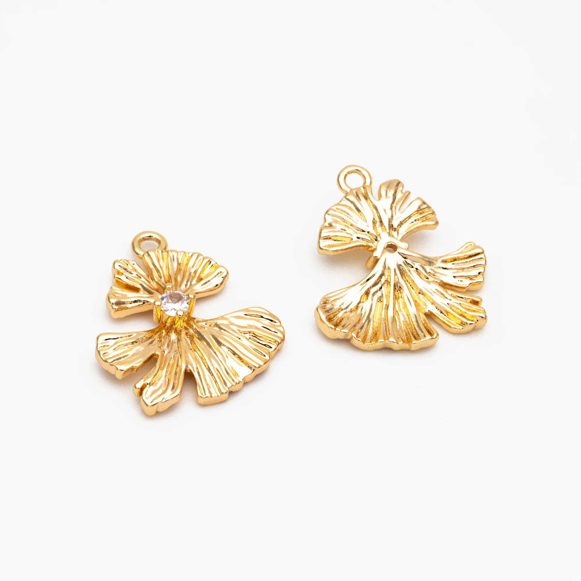 4pcs CZ Pave Ginkgo Leaf Charms 18x16mm, Gold Plated Brass, CZ Leaf Pendants For Jewelry Making Diy Accessories (GB-4198)
4pcs CZ Pave Ginkgo Leaf Charms 18x16mm, Gold Plated Brass, CZ Leaf Pendants For Jewelry Making Diy Accessories (GB-4198)