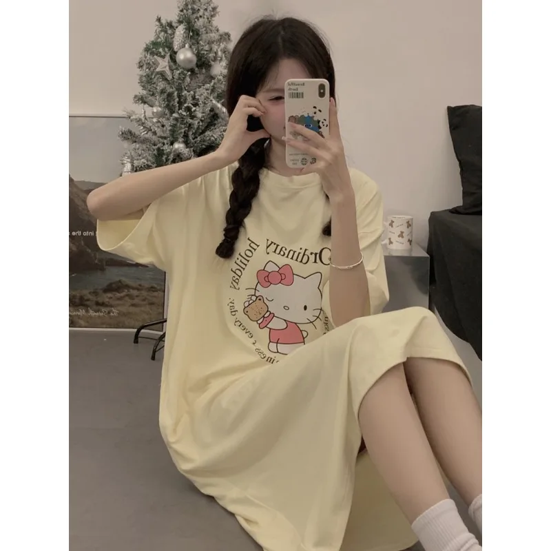 Yellow Hello Kitty cartoon nightgown women, spring and summer cartoon cute pajamas, Sanrio cartoon casual loungewear
Yellow Hello Kitty cartoon nightgown women, spring and summer cartoon cute pajamas, Sanrio cartoon casual loungewear