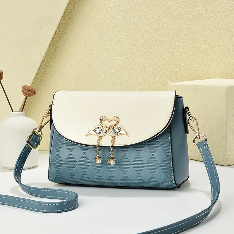2025 Women's Chic Minimalist Tote - Elegant Color-Block Chain Crossbody & Compact Square Purse for Effortless Daily Life
2025 Women's Chic Minimalist Tote - Elegant Color-Block Chain Crossbody & Compact Square Purse for Effortless Daily Life