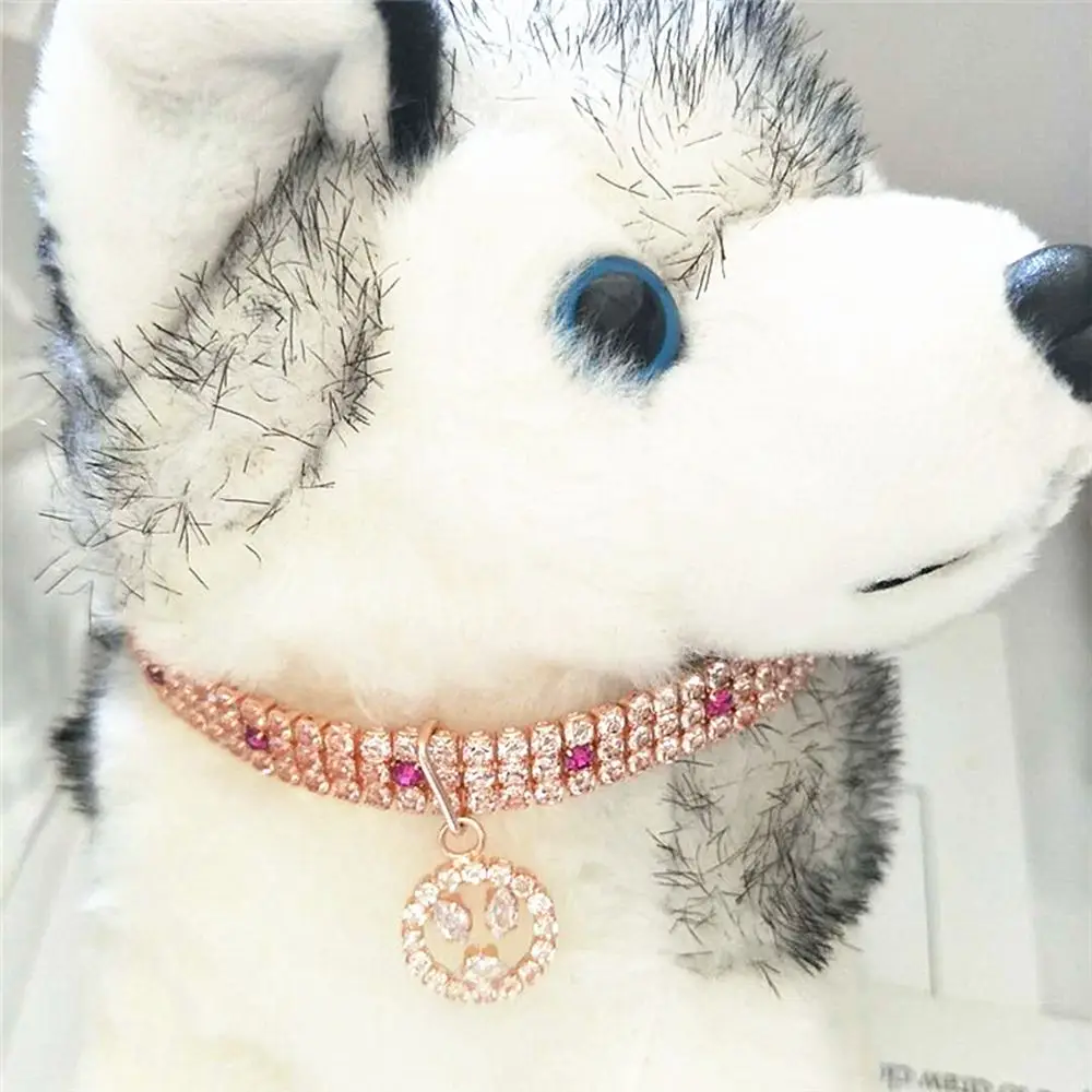 Exquisite Bling Puppy Pendant Animal Supplies Pet Product Dog Accessories Cat Necklaces Pet Collar
Exquisite Bling Puppy Pendant Animal Supplies Pet Product Dog Accessories Cat Necklaces Pet Collar