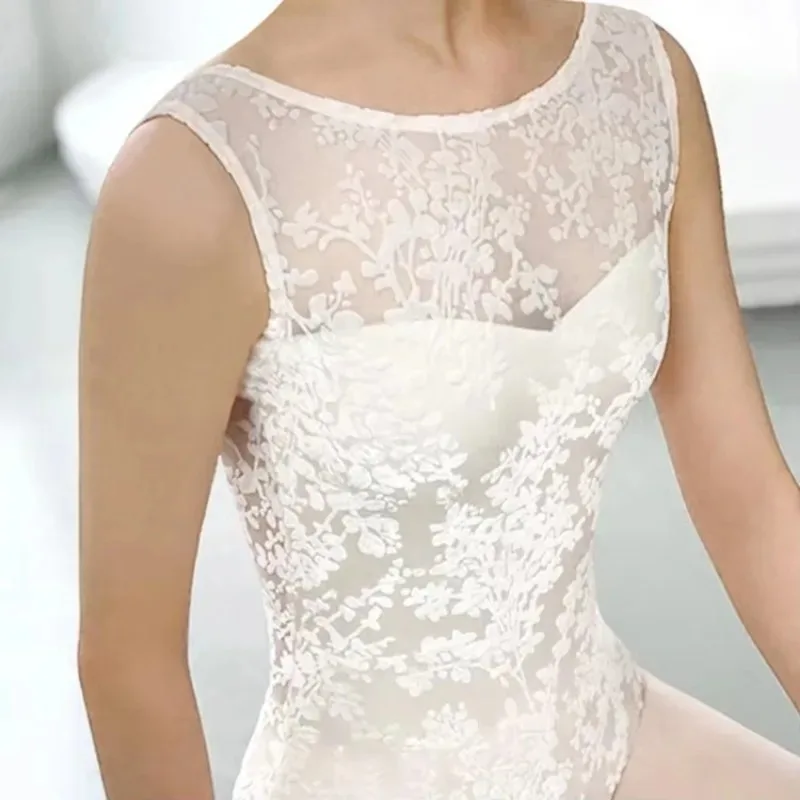 New Ballet Dance Practice Suit Burning Velvet Big Back Short Sleeve Vest Gymnastics Leotards 
New Ballet Dance Practice Suit Burning Velvet Big Back Short Sleeve Vest Gymnastics Leotards