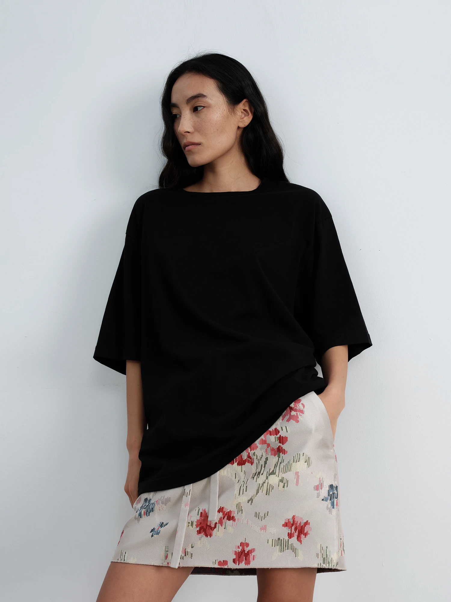 Футболка женская Tfa TangFa Summer 2026 Commute Mat, однотонная, свободного кроя, белая, с круглым вырезом, повседневная, с коротким рукавом
Футболка женская Tfa TangFa Summer 2026 Commute Mat, однотонная, свободного кроя, белая, с круглым вырезом, повседневная, с коротким рукавом