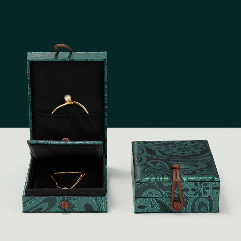 Oirlv Gift Box Organizer Jewelry Box Set Paisley-Print Cases Design for Rings, Necklaces, Earrings, Storage & Gifting Packaging
Oirlv Gift Box Organizer Jewelry Box Set Paisley-Print Cases Design for Rings, Necklaces, Earrings, Storage & Gifting Packaging