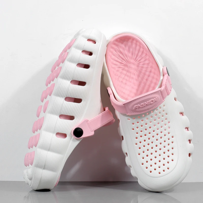 Outdoor Thick-Soled Clogs for Women 2026 New Model Beach Non-Slip Closed-Toe Outdoor Slippers for Men and Children
Outdoor Thick-Soled Clogs for Women 2026 New Model Beach Non-Slip Closed-Toe Outdoor Slippers for Men and Children