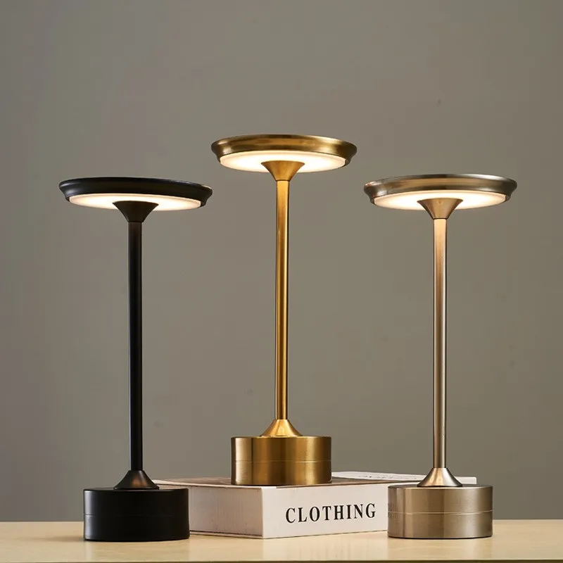 JOYLOVE Home Bedside Table Three Tone Dimming Metal Desk Lamp LED Touch Night Light Living Room Bedroom Table Lamp Lighting Tool
JOYLOVE Home Bedside Table Three Tone Dimming Metal Desk Lamp LED Touch Night Light Living Room Bedroom Table Lamp Lighting Tool