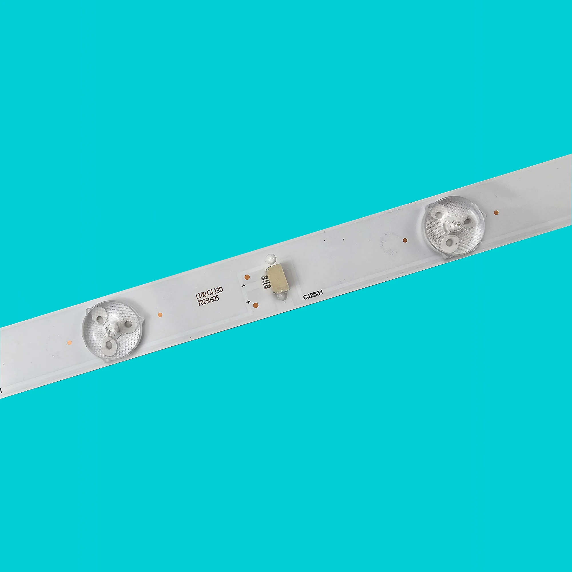 Светодиодная лента для подсветки телевизора 588 мм для светодиодной подсветки телевизора 32 дюйма для ED32E4BM 202006-DS32M6800-01 D32M59-TJ01-V02
Светодиодная лента для подсветки телевизора 588 мм для светодиодной подсветки телевизора 32 дюйма для ED32E4BM 202006-DS32M6800-01 D32M59-TJ01-V02