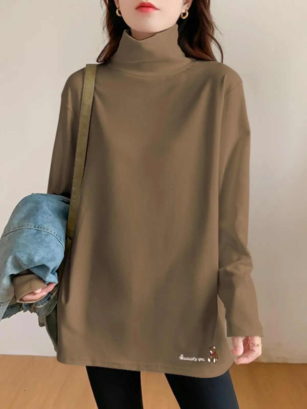 Очень теплый корейский свитер унисекс с высоким воротником из немецкого бархата, средней длины, осенне-зимний, 2300 фунтов, дизайн Sensation
Очень теплый корейский свитер унисекс с высоким воротником из немецкого бархата, средней длины, осенне-зимний, 2300 фунтов, дизайн Sensation