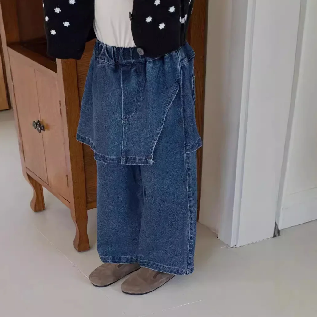 Girls Pants 2025 Spring New Childrens Clothes Korean Style Baby Girl Fashion Fake Two Denim Culottes Casual Simple Daily
Girls Pants 2025 Spring New Childrens Clothes Korean Style Baby Girl Fashion Fake Two Denim Culottes Casual Simple Daily