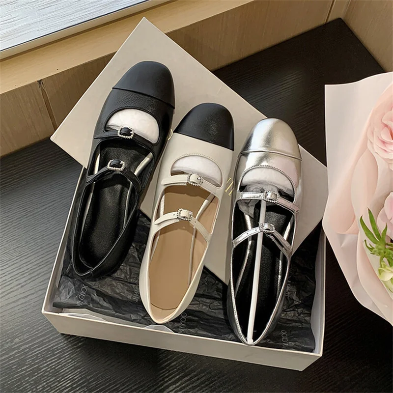 Women Patchwork Casual Shoes Summer Round Head Leather Marry Janes Buckle Strap Flats Soft Sole Cover Heel Zapatos Mujer
Women Patchwork Casual Shoes Summer Round Head Leather Marry Janes Buckle Strap Flats Soft Sole Cover Heel Zapatos Mujer