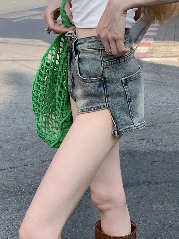 Summer Chic Elastic High Waist Casual Sexy Women Shorts New Irregular Vintage Street Classic Split Fashion A-line Female Shorts
Summer Chic Elastic High Waist Casual Sexy Women Shorts New Irregular Vintage Street Classic Split Fashion A-line Female Shorts