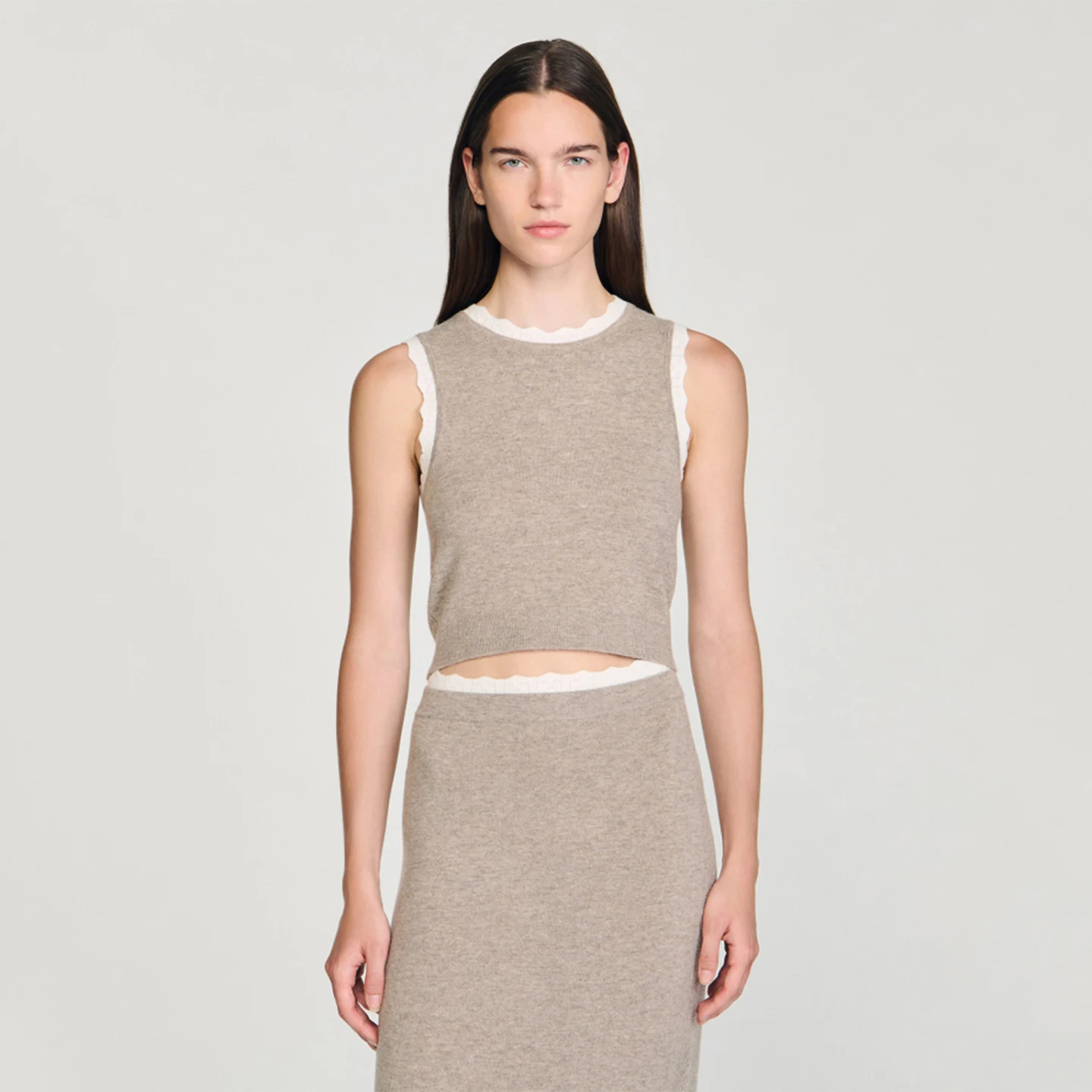 Нежный простой вязаный свитер с кружевным воротником во французском стиле, облегающий жилет H-образного силуэта, высокоэластичный, для повседневной носки
Нежный простой вязаный свитер с кружевным воротником во французском стиле, облегающий жилет H-образного силуэта, высокоэластичный, для повседневной носки