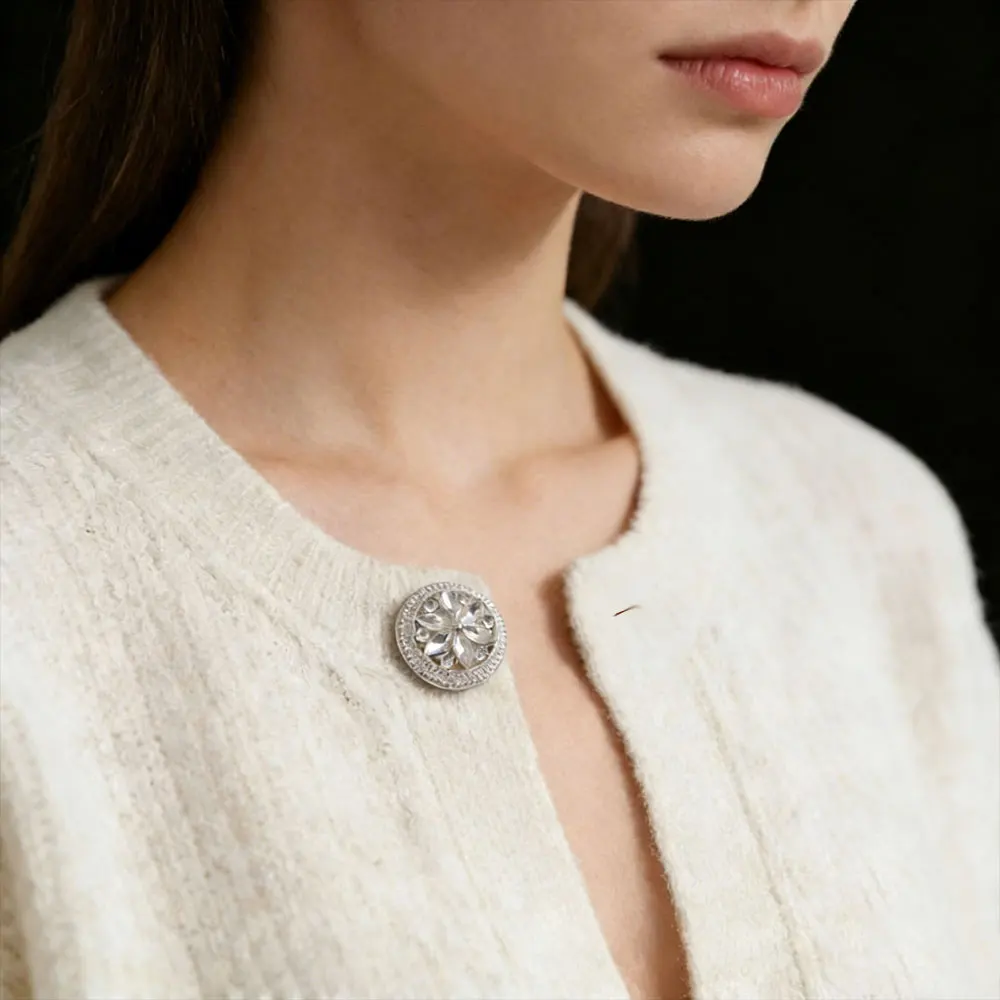 Xiaoxiang Wind Flower style Water Diamond Button Alloy Horse Eye Diamond Alloy Button Coat Sweater Coat Hand sewn Button
Xiaoxiang Wind Flower style Water Diamond Button Alloy Horse Eye Diamond Alloy Button Coat Sweater Coat Hand sewn Button