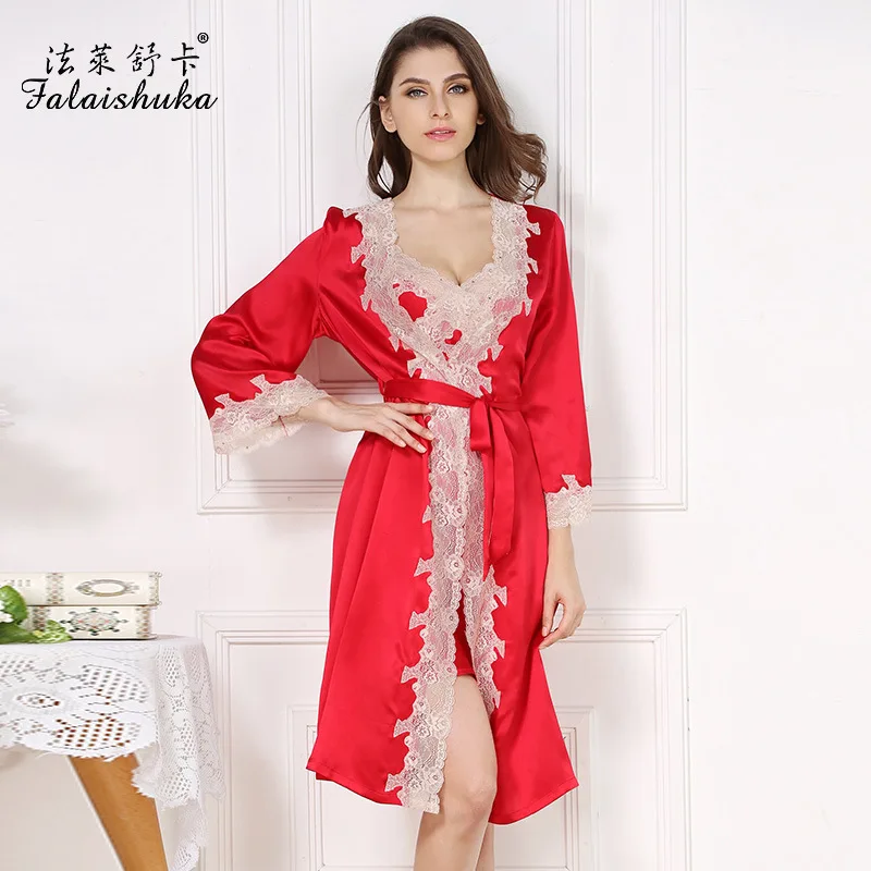 16 momme Sexy 100% pure silk robe gown sets women noble spaghetti strap Nightdress long sleeve quality elegant Gown sets S5503
16 momme Sexy 100% pure silk robe gown sets women noble spaghetti strap Nightdress long sleeve quality elegant Gown sets S5503