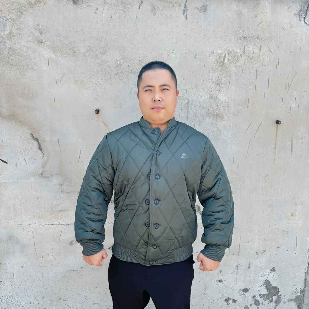 Thiened Cotton Jaet Military een orm Winter Top ort Sle Warmth Assurance Stand Fit Long Sve round Ne
Thiened Cotton Jaet Military een orm Winter Top ort Sle Warmth Assurance Stand Fit Long Sve round Ne