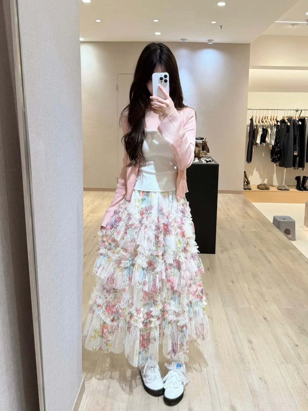 Sweet Floral Cake Half Skirt Women's Summer 2026 New Gentle Personality High Waist Slimming Mesh A-Line Skirt Skin-friendly B...
Sweet Floral Cake Half Skirt Women's Summer 2026 New Gentle Personality High Waist Slimming Mesh A-Line Skirt Skin-friendly B...