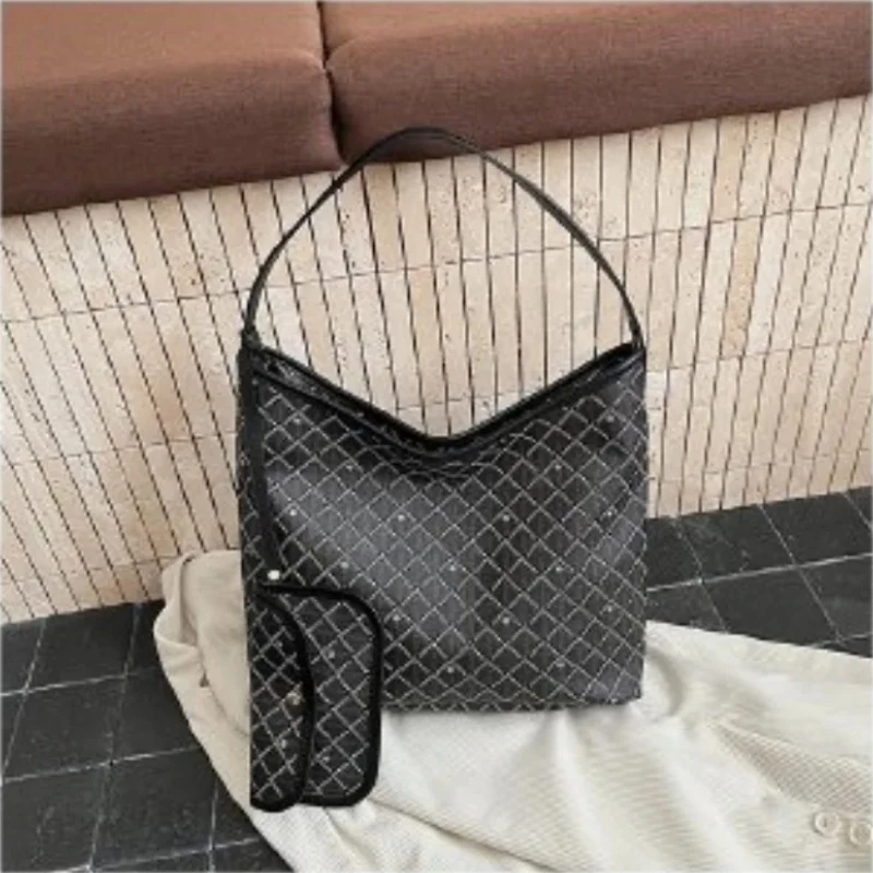 Универсальная, надежная, роскошная, модная, с регулируемой печатью, стильная, удобная женская сумка под мышками в кампусном стиле
Универсальная, надежная, роскошная, модная, с регулируемой печатью, стильная, удобная женская сумка под мышками в кампусном стиле